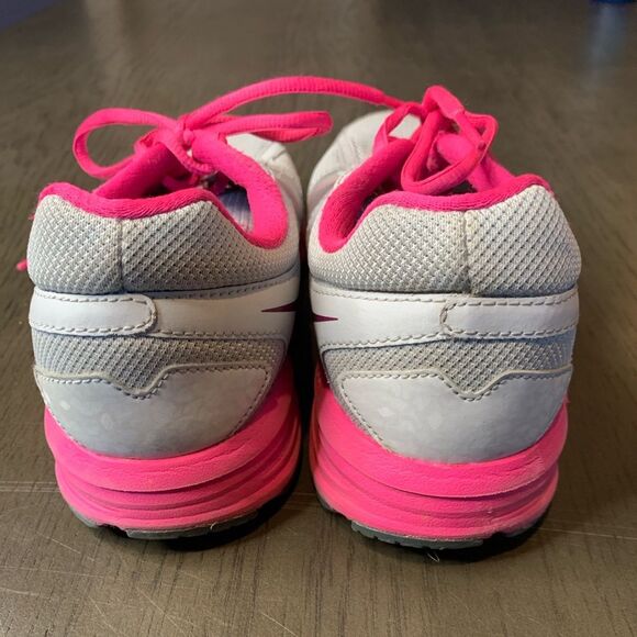 Nike Air Relentless 3 Pink Burgundy Womens Running Shoes | Size 8 - Picture 4 of 8